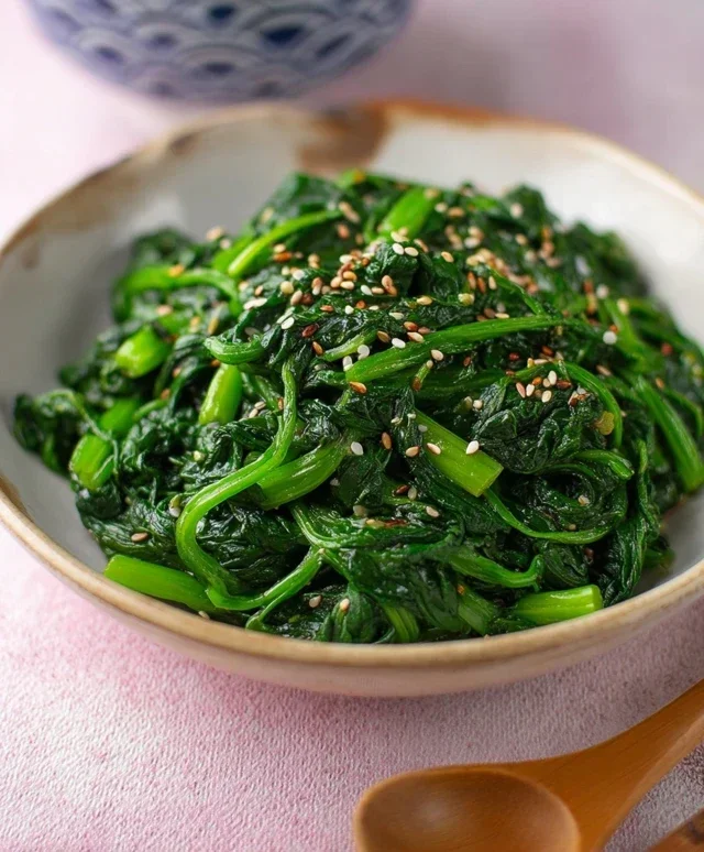 Korean Spinach Side Dish (Sigeumchi Namul)