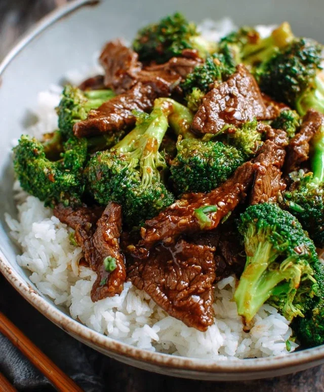 Chinese Beef and Broccoli (牛肉炒西兰花)